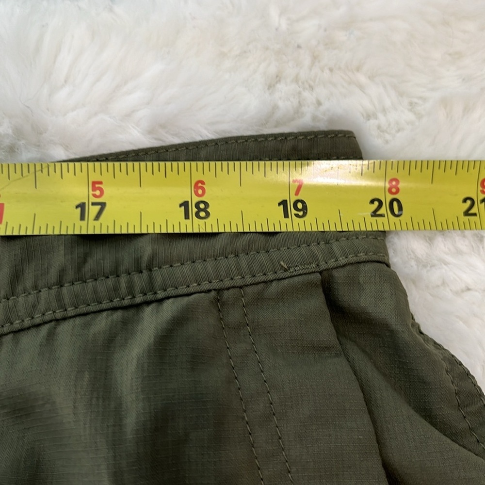 The North Face Nylon Cargo Shorts Olive Green Utility Hiking Outdoor - Picture 12 of 16